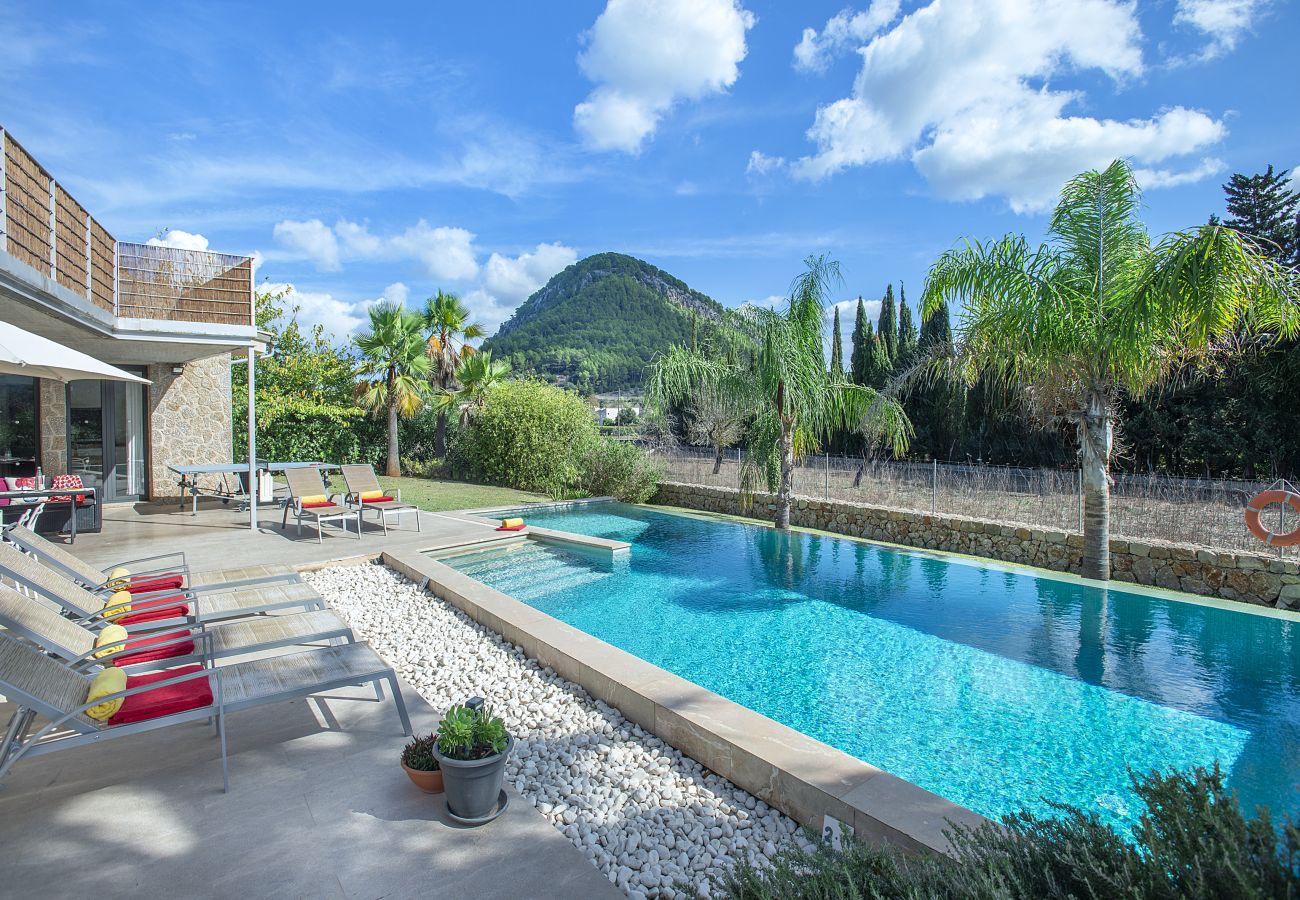 Villa in Pollensa - FINCA TEREU - LUXUSRÜCKZUG MIT BERGBLICK