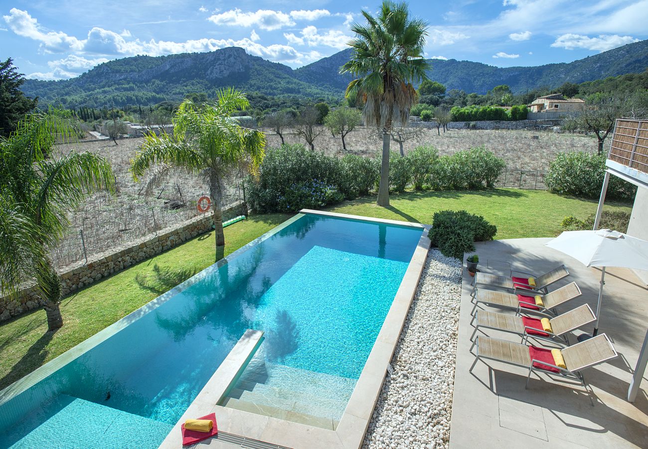 Villa in Pollensa - FINCA TEREU - LUXUSRÜCKZUG MIT BERGBLICK