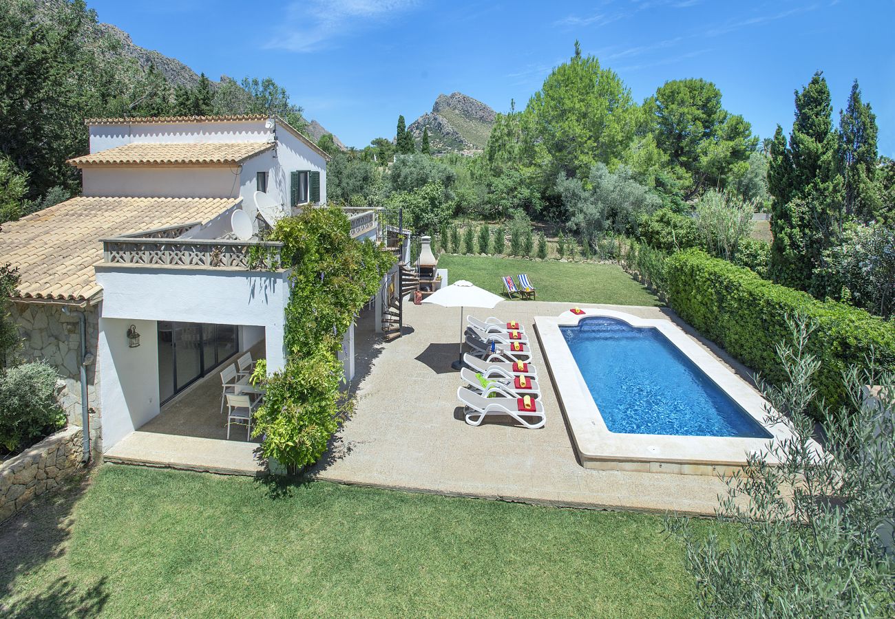 Villa in Puerto Pollensa - VILLA BOCORIS - 15 MIN WALK TO THE BEACH