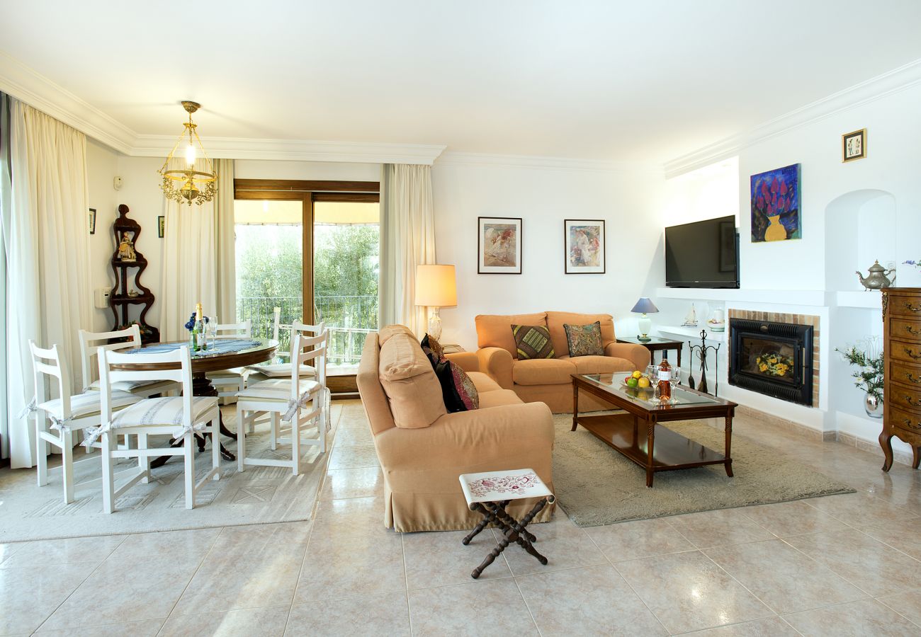 Villa in Puerto Pollensa - VILLA FAR- 15 MIN WALK TO THE BEACH