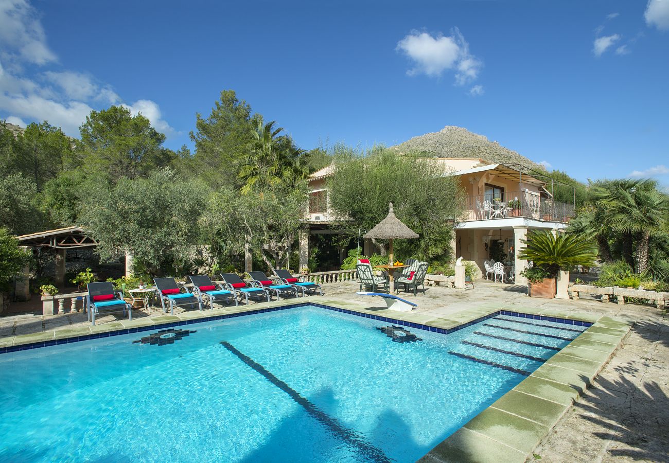 Villa in Puerto Pollensa - VILLA FAR- 15 MIN WALK TO THE BEACH