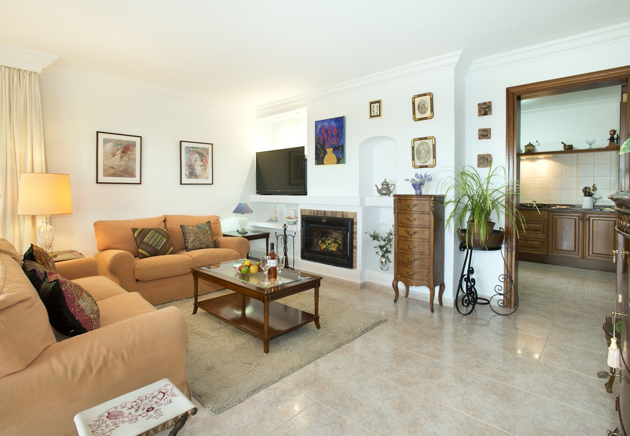 Villa in Puerto Pollensa - VILLA FAR- 15 MIN WALK TO THE BEACH