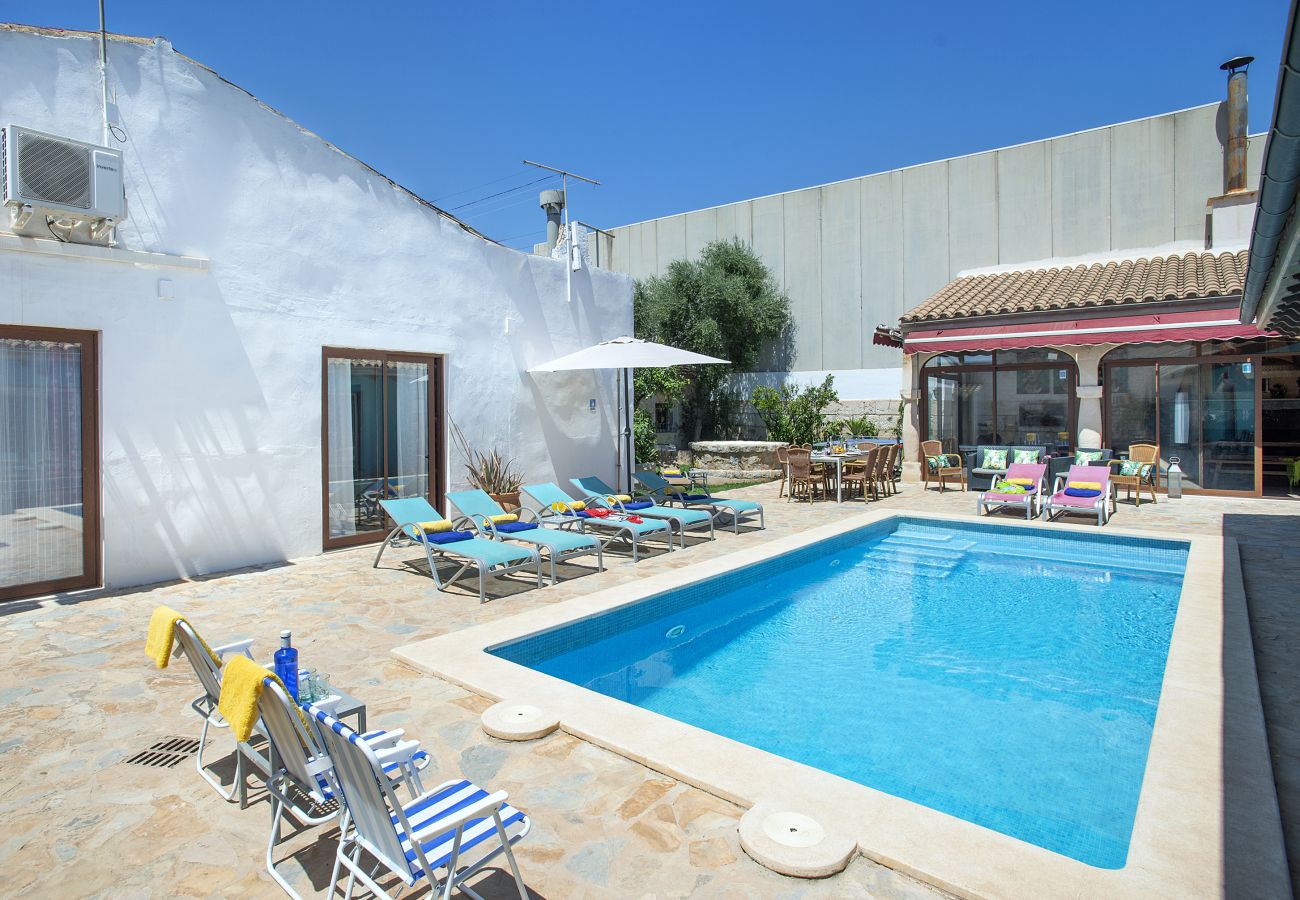 Villa in Sa Pobla - VILLA FRIDA  - EXCLUSIVE HOLIDAYS